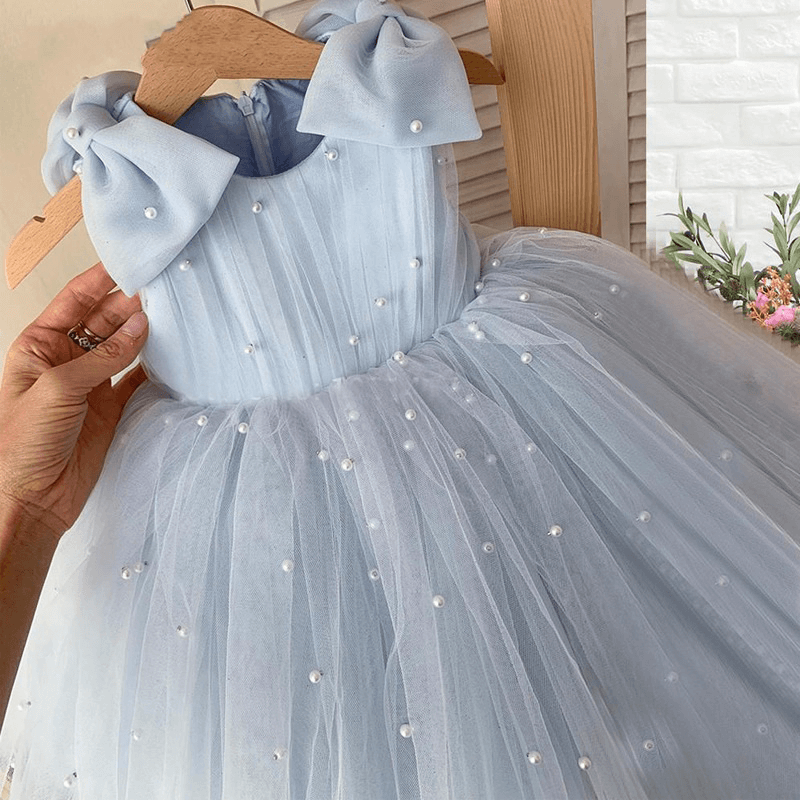 Robe princesse sans manches avec nœud en perles