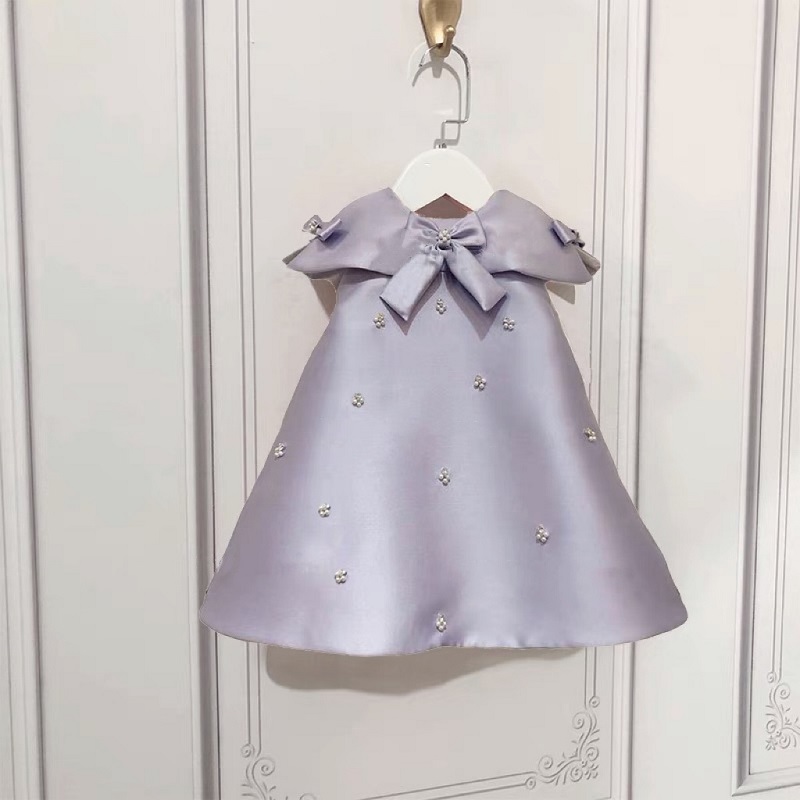 Robe violette sans manches en perles et diamants faite à la main