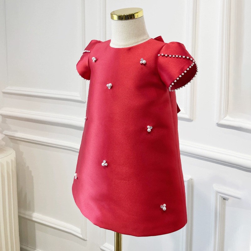 Robe de fille en soie perlée rouge