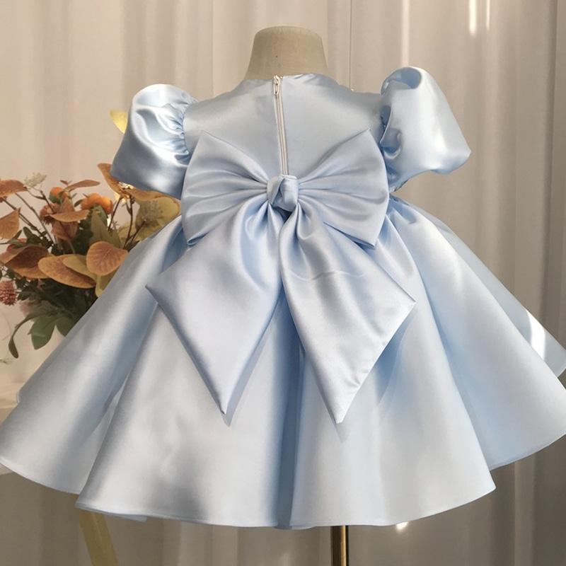 Robe bleue fille en soie moelleuse et perles